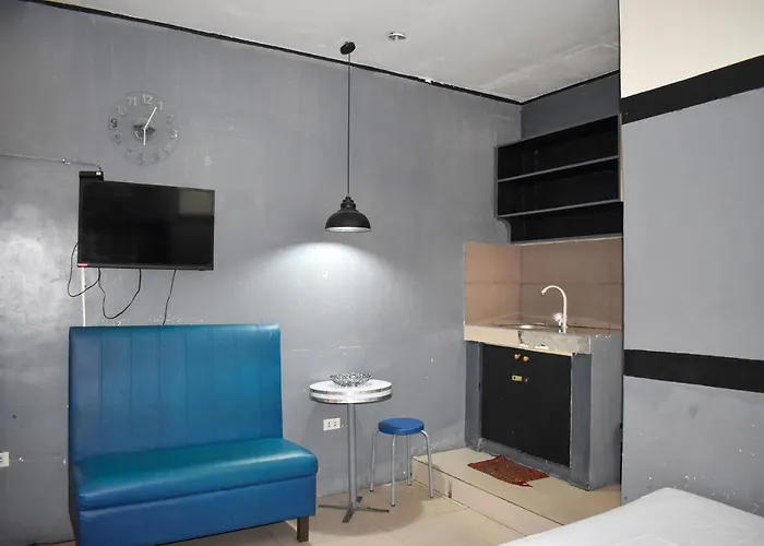 1812 Vc Hotel *