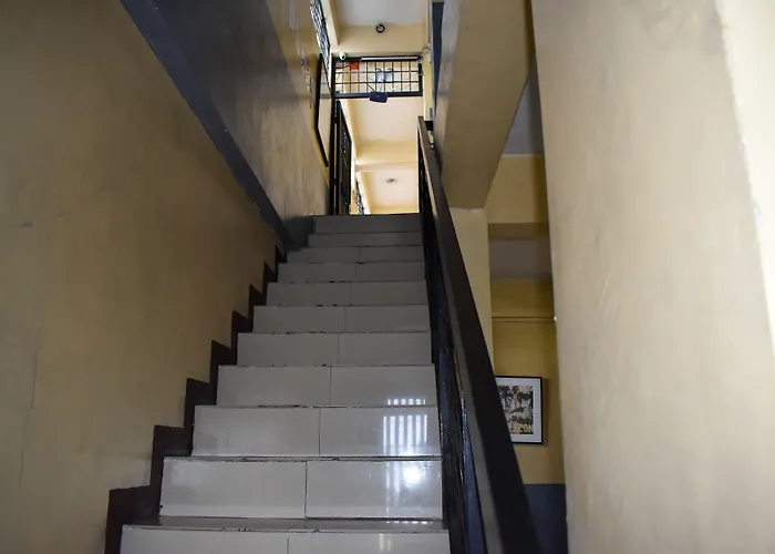 1812 Vc Hotel *